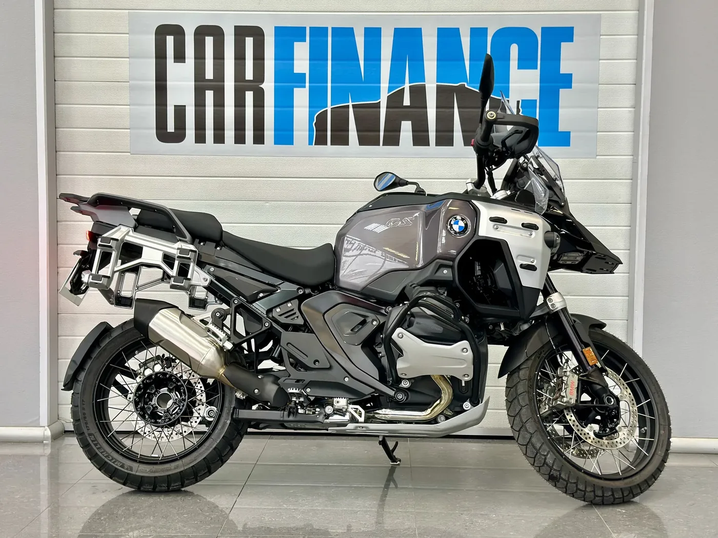 BMW R 1300 GS, 2024 — в наличии в салоне CARFINANCE на Нагатинской