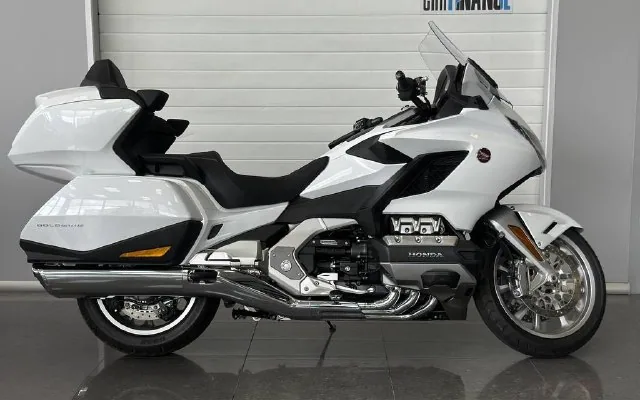 Honda GL1800 Gold Wing — фото 2