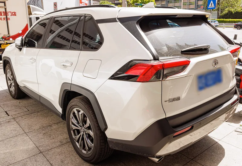 Toyota RAV4 2026, фото 3