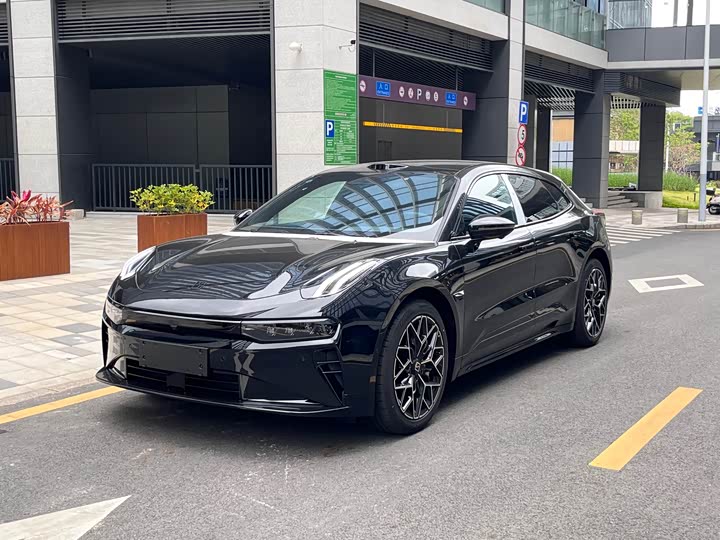 Zeekr 001 - до 1000 км на одном заряде