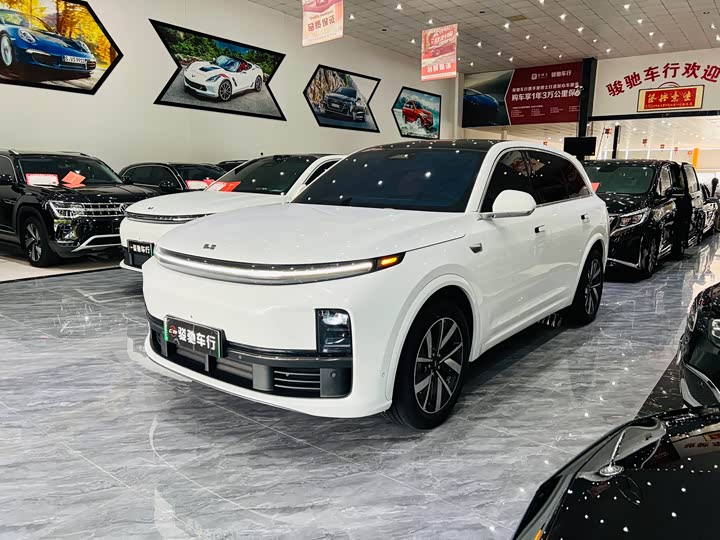 Li Auto L7 - гибрид EREV с запасом хода более 1000 км для путешествий