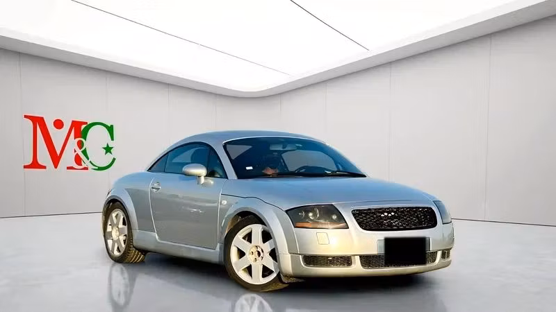 Audi TT 2000 из ОАЭ — купить под ключ