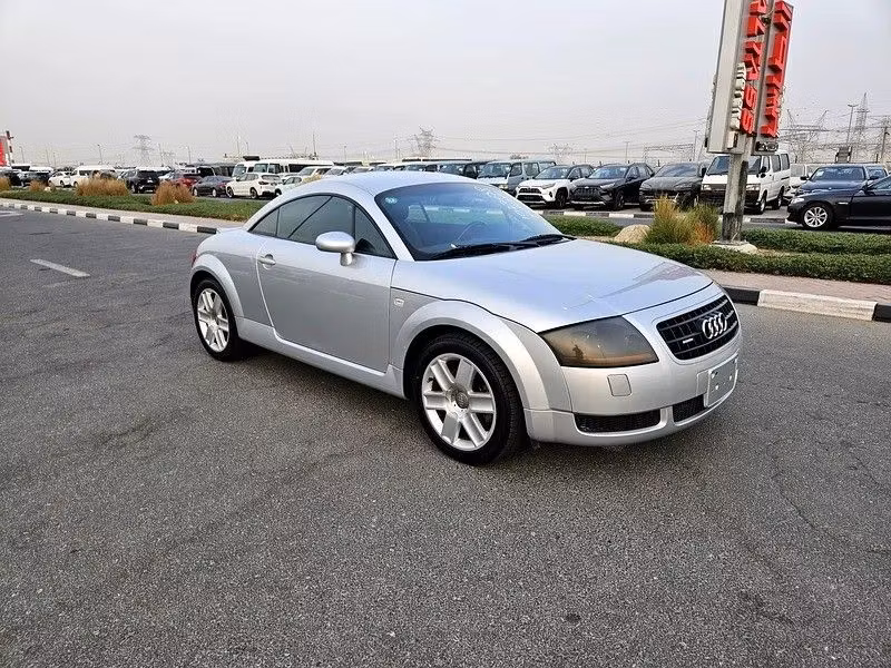 Audi TT 2000 из ОАЭ — купить под ключ