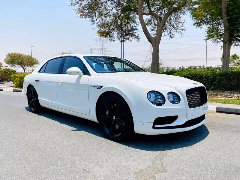 Bentley Flying Spur 2018 из ОАЭ — купить под ключ