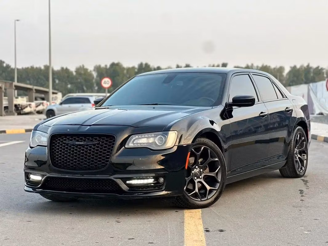 Chrysler 300C 2020 из ОАЭ — купить под ключ