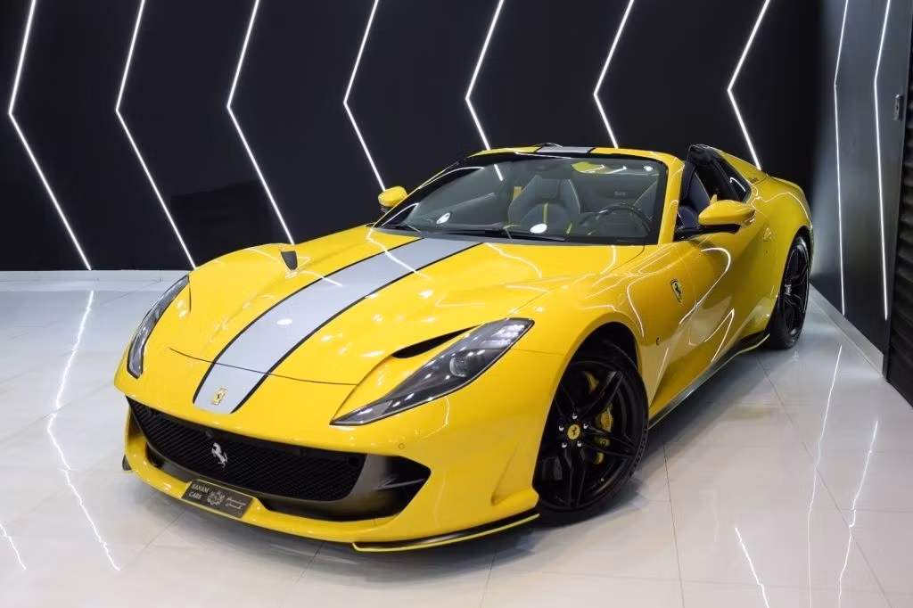 Ferrari 812 2023 из ОАЭ — купить под ключ