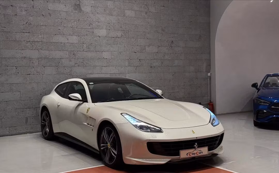 Ferrari GTC4Lusso 2017 из ОАЭ — купить под ключ