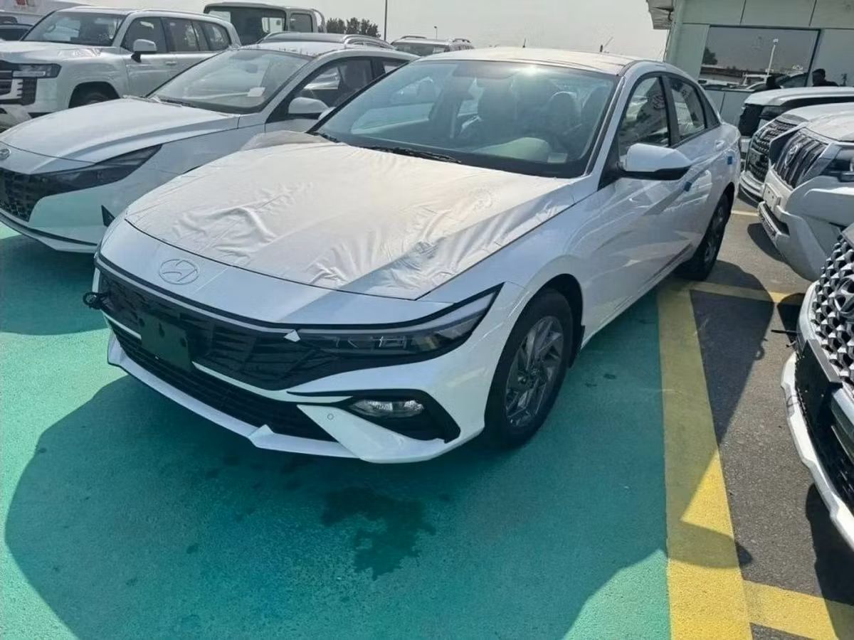 Hyundai Elantra 2025 из ОАЭ — купить под ключ