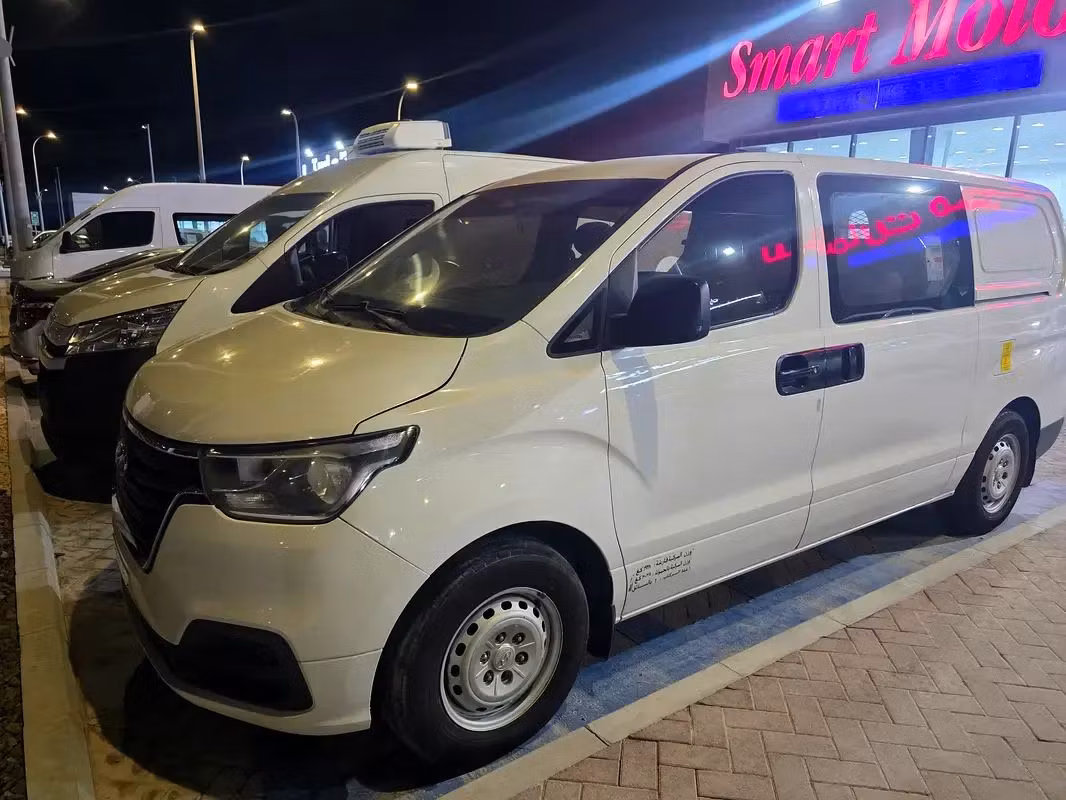 Hyundai H-1 2019 из ОАЭ — купить под ключ