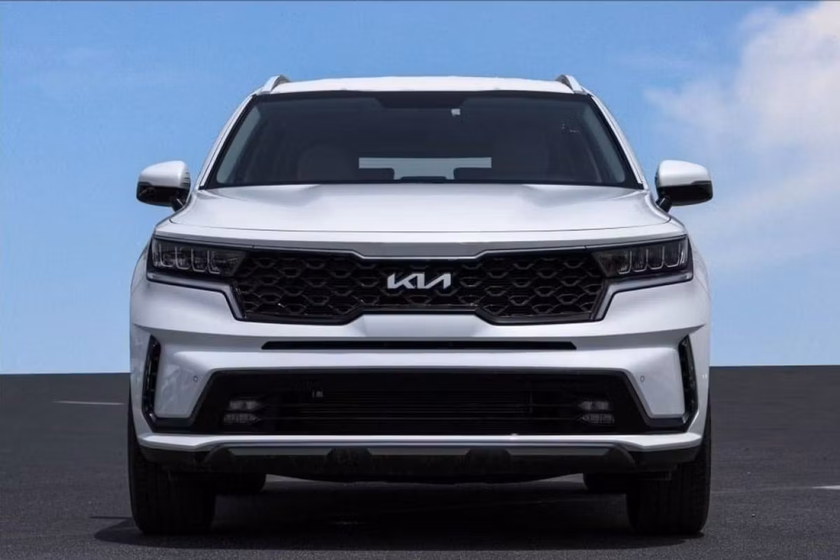 KIA Sorento 2023 из ОАЭ — купить под ключ