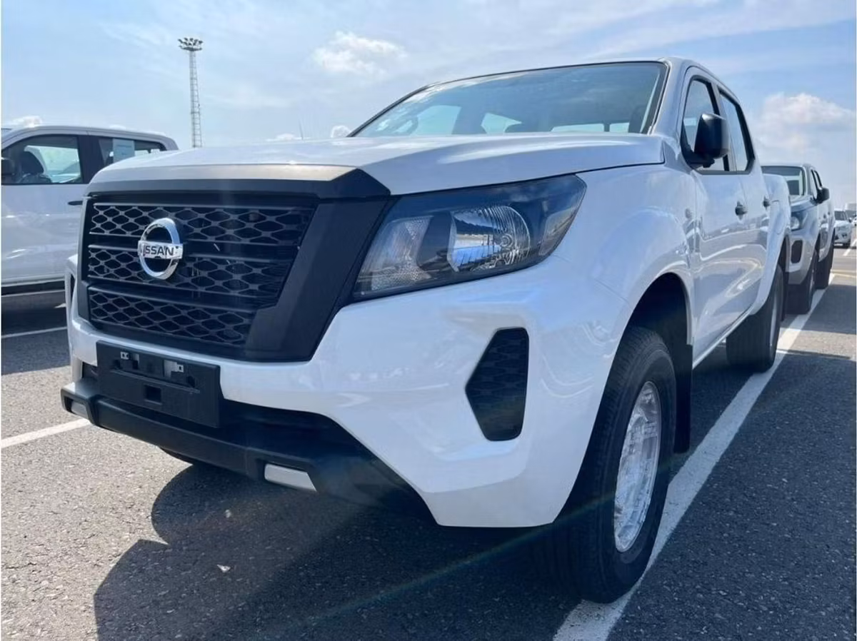 Nissan Navara (Frontier) 2022 из ОАЭ — купить под ключ