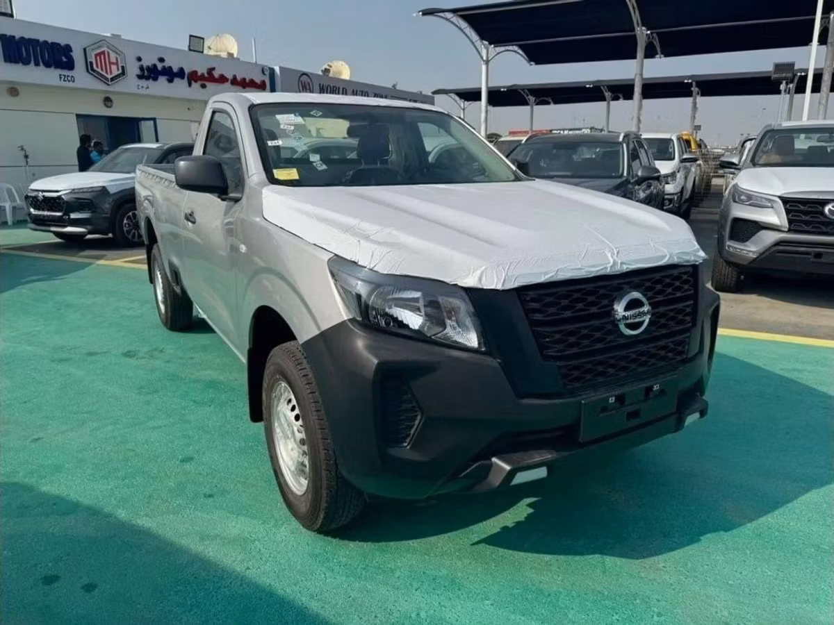 Nissan Navara (Frontier) 2023 из ОАЭ — купить под ключ