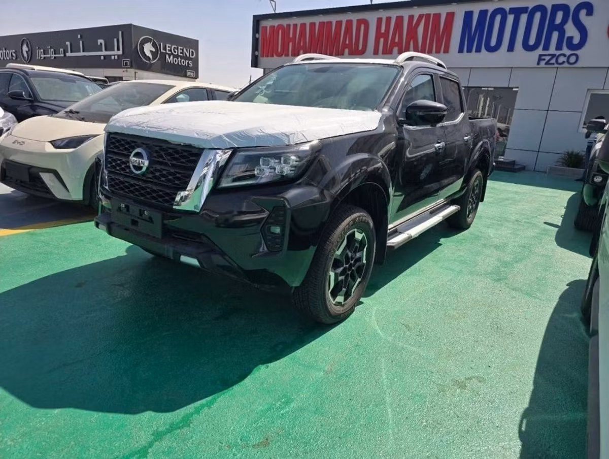 Nissan Navara (Frontier) 2023 из ОАЭ — купить под ключ