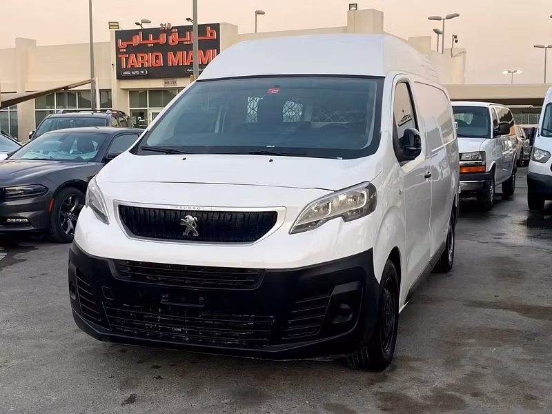 Peugeot Expert 2020 из ОАЭ — купить под ключ