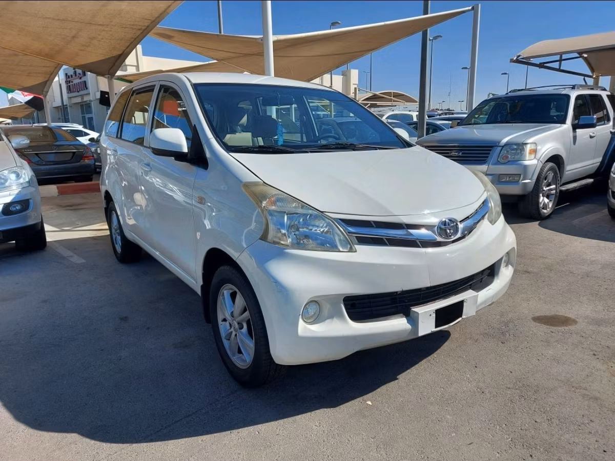 Toyota Avanza 2015 из ОАЭ — купить под ключ