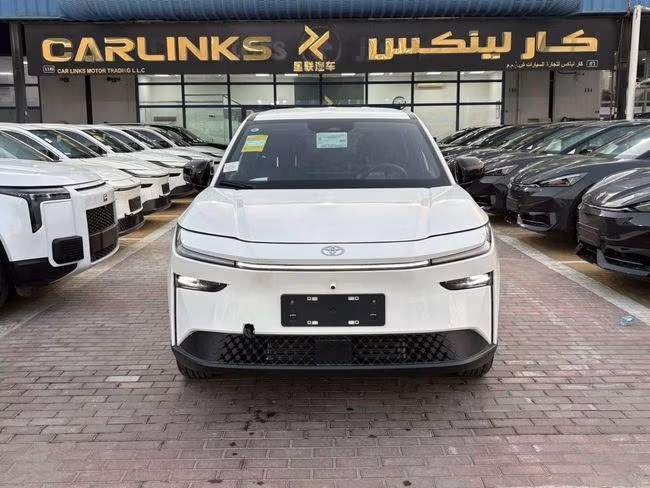 Toyota bZ3X 2025 из ОАЭ — купить под ключ
