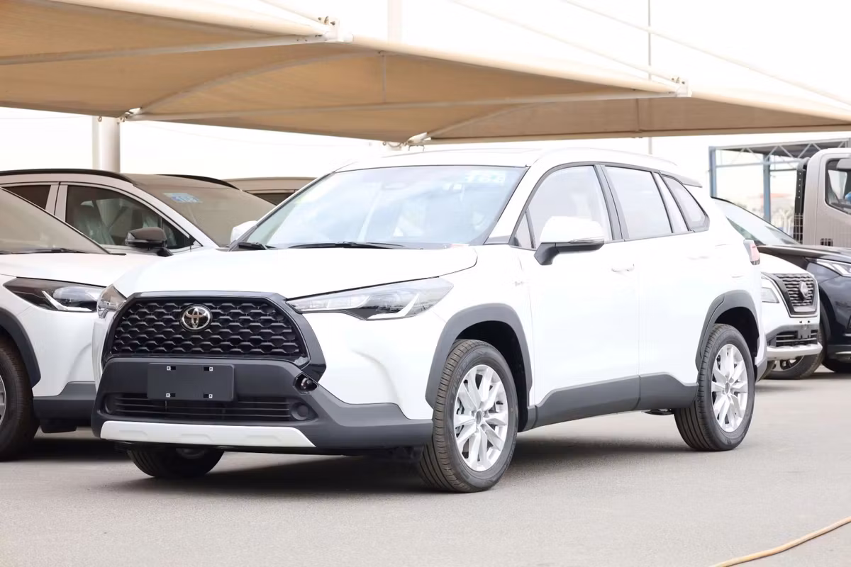 Toyota Corolla Cross 2024 из ОАЭ — купить под ключ