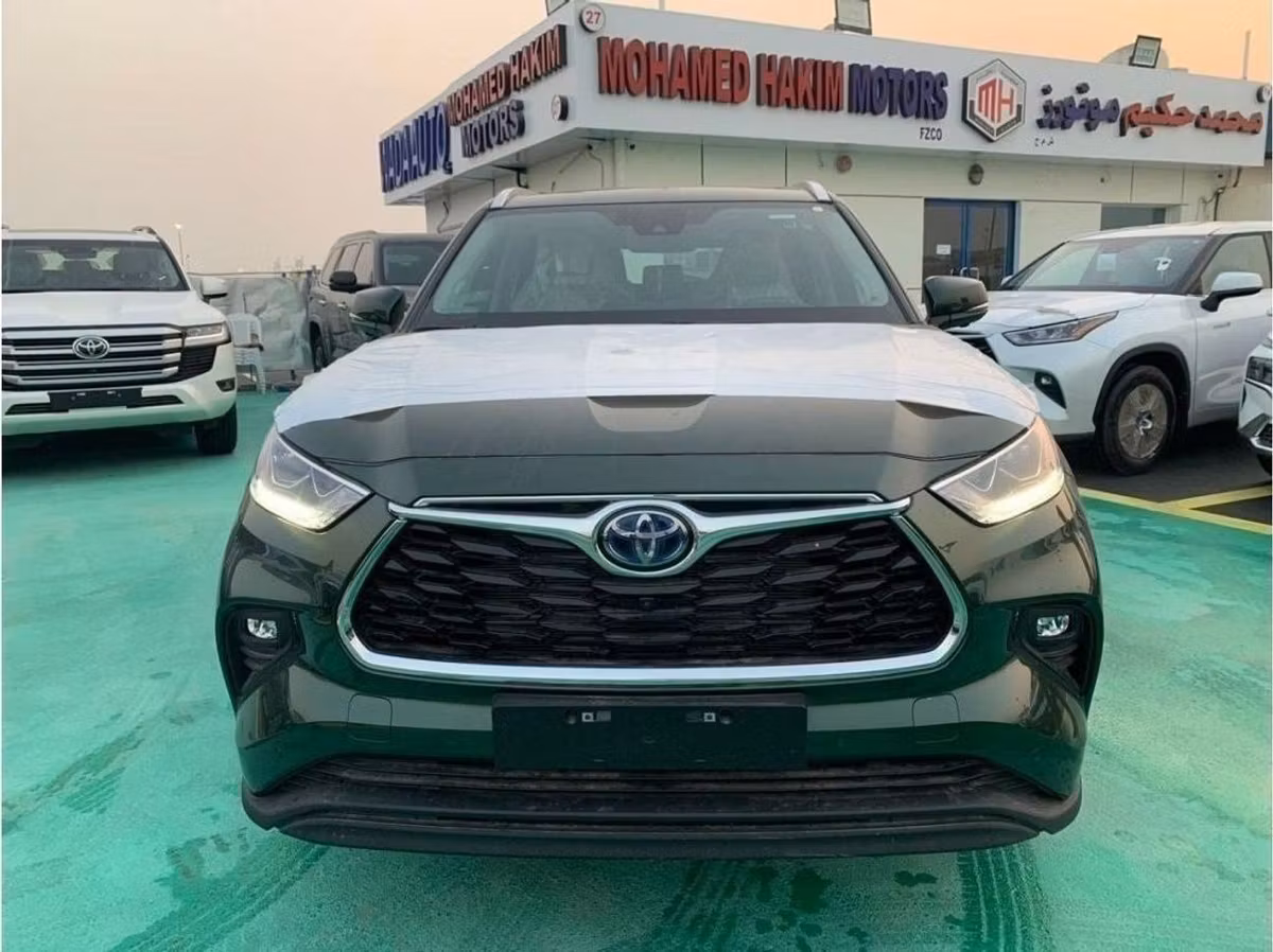 Toyota Highlander 2024 из ОАЭ — купить под ключ