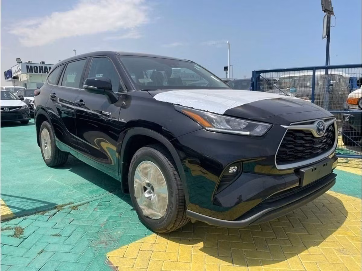 Toyota Highlander 2024 из ОАЭ — купить под ключ