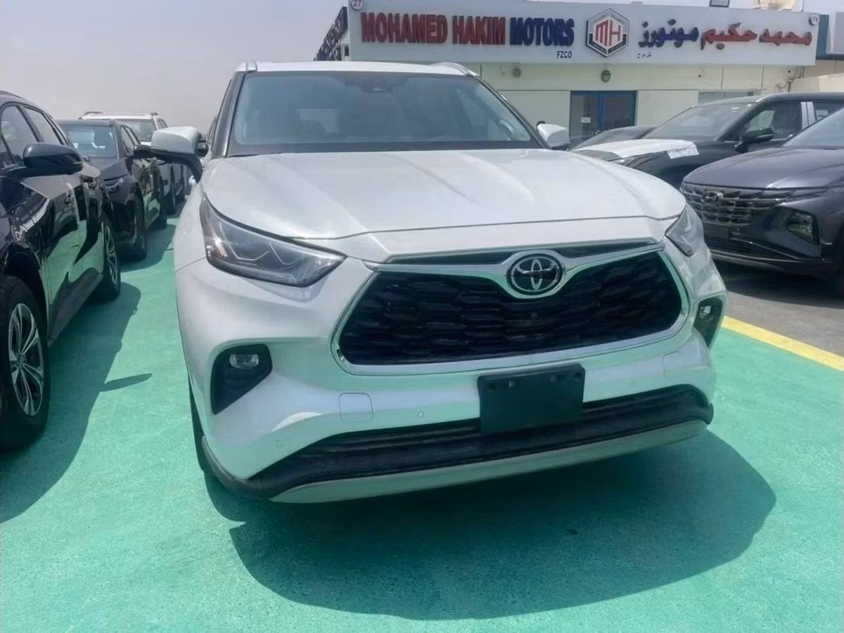 Toyota Highlander 2024 из ОАЭ — купить под ключ