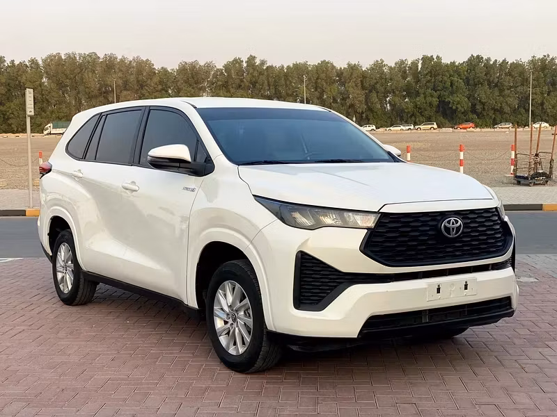 Toyota Innova 2024 из ОАЭ — купить под ключ