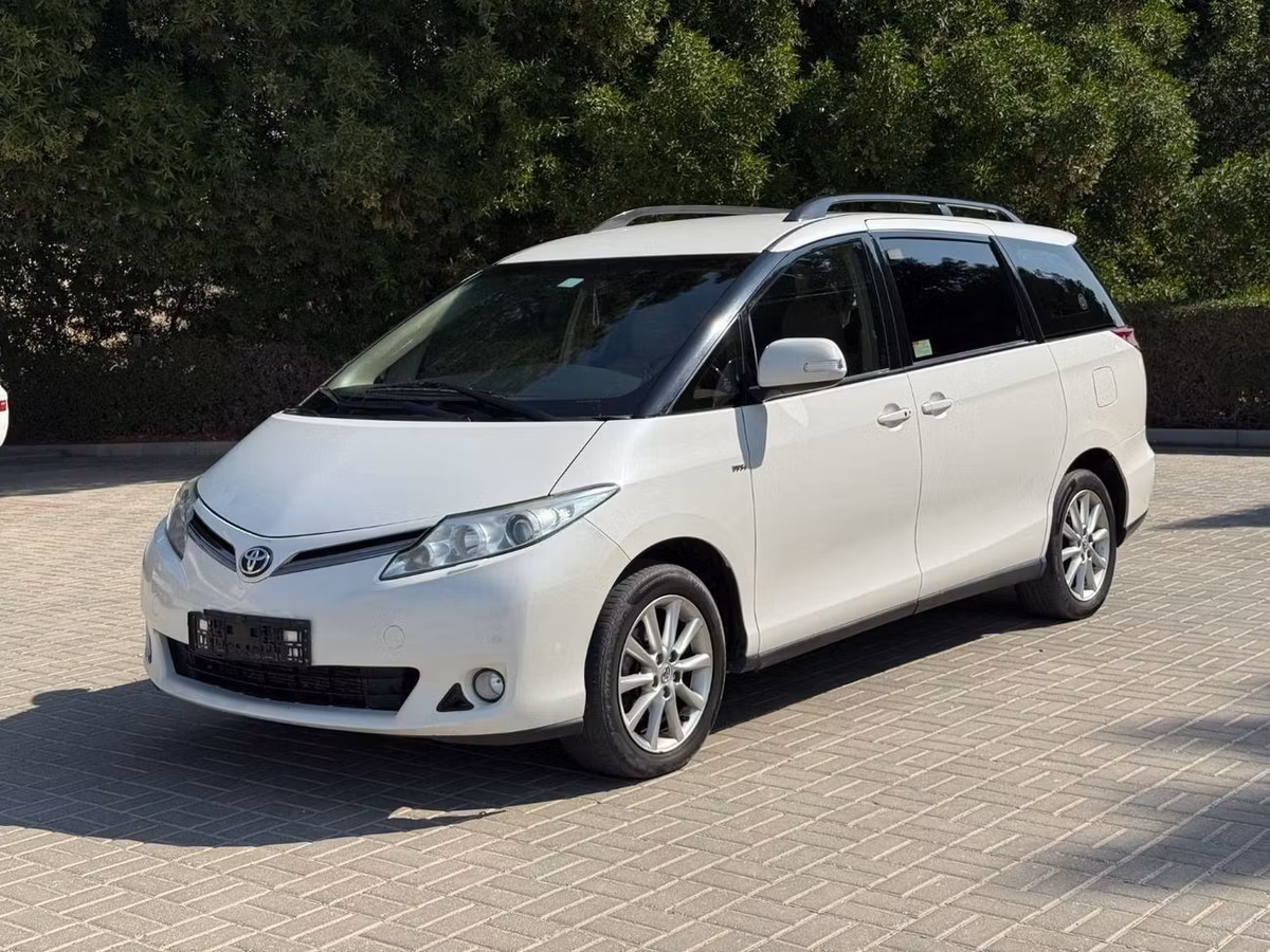 Toyota Previa 2019 из ОАЭ — купить под ключ