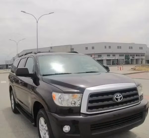 Toyota Sequoia 2017 из ОАЭ — купить под ключ