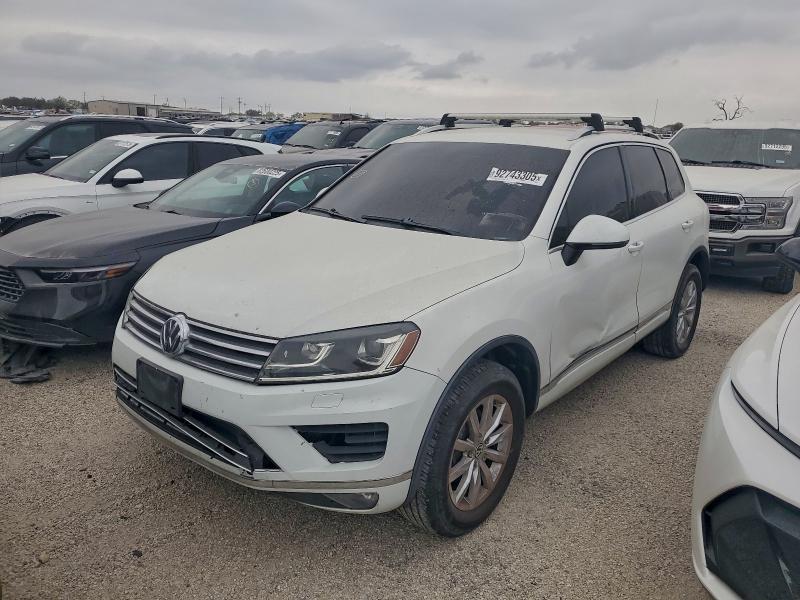 Volkswagen TOUAREG 2016 из США — купить под ключ