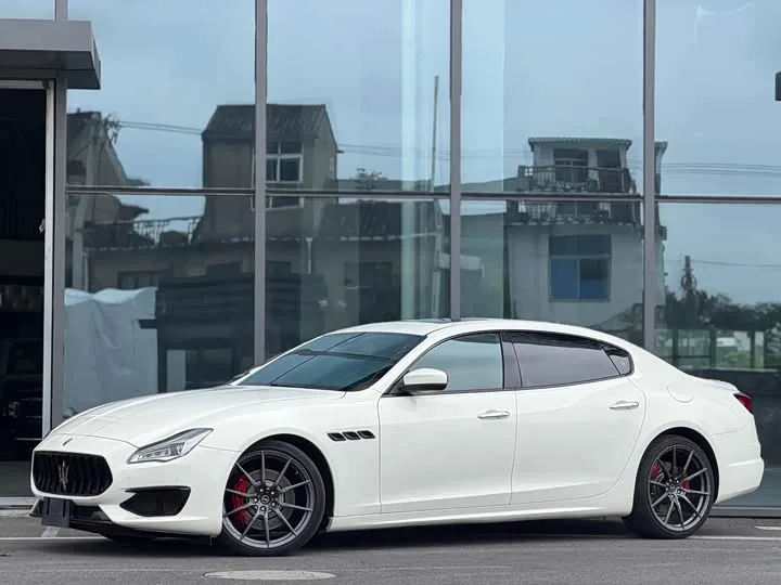 Maserati Quattroporte 2022 из Китая — купить под ключ
