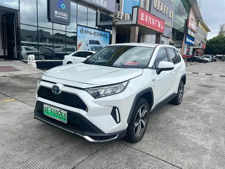 Toyota RAV4 Hybrid 2022 из Китая — купить под ключ
