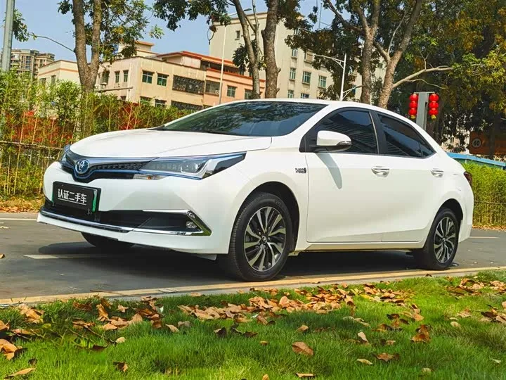 Toyota Corolla Hybrid 2022 из Китая — купить под ключ
