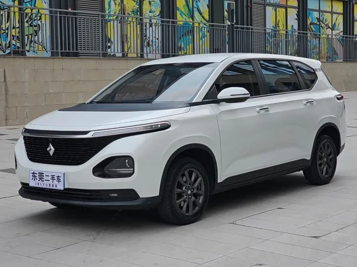 Baojun RM-5 2022 из Китая — купить под ключ