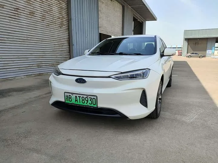 JAC Group iEVA50 2024 из Китая — купить под ключ
