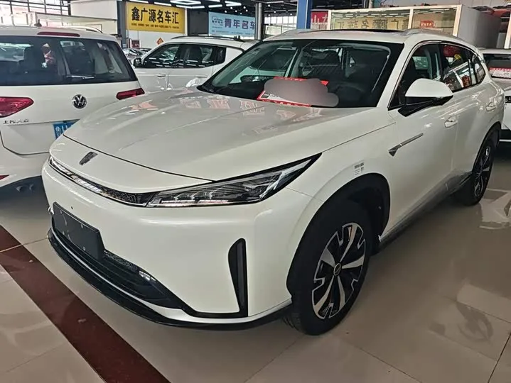 Roewe D5X DMH 2024 из Китая — купить под ключ
