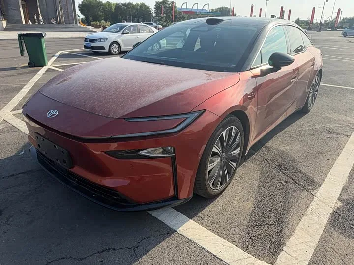 Toyota bZ7 2026 из Китая — купить под ключ