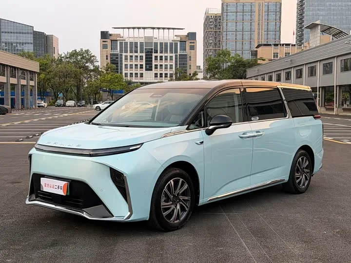 Maxus Mifa 9 2022 из Китая — купить под ключ