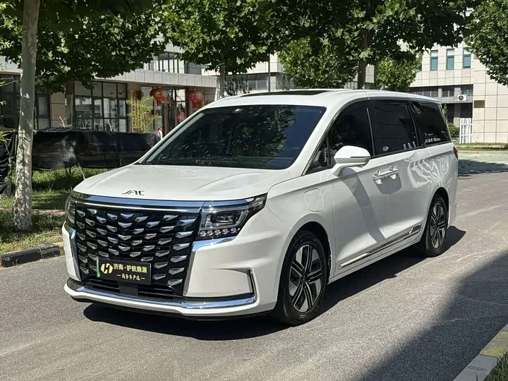 JAC Refine RF8 Hybrid 2025 из Китая — купить под ключ