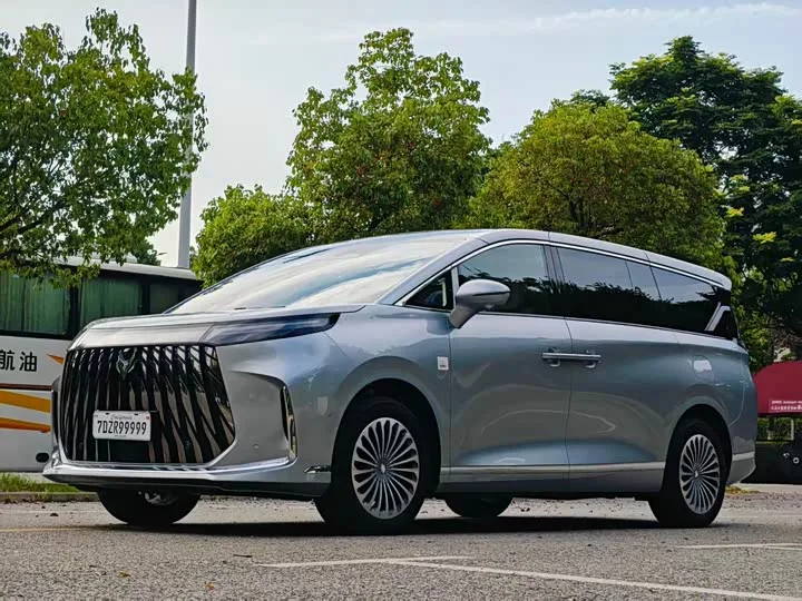 BAIC Arcfox Wendao V9 2026 из Китая — купить под ключ