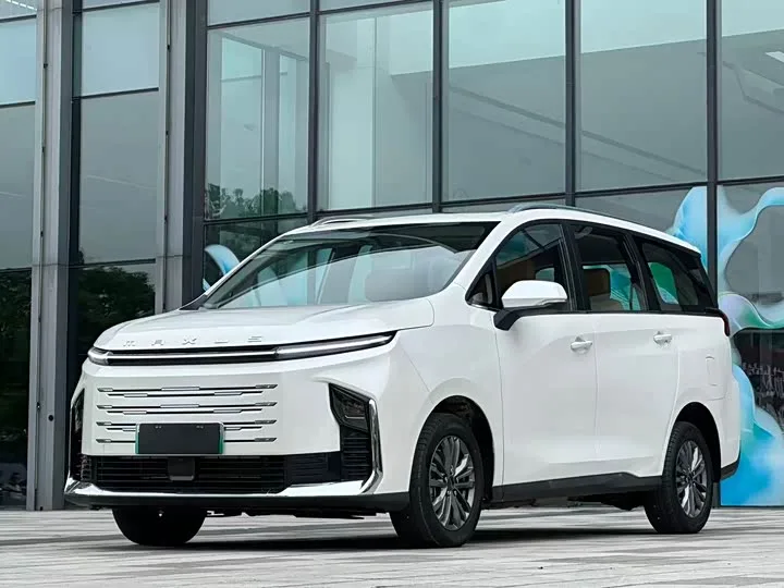 Maxus G50 Hybrid 2025 из Китая — купить под ключ