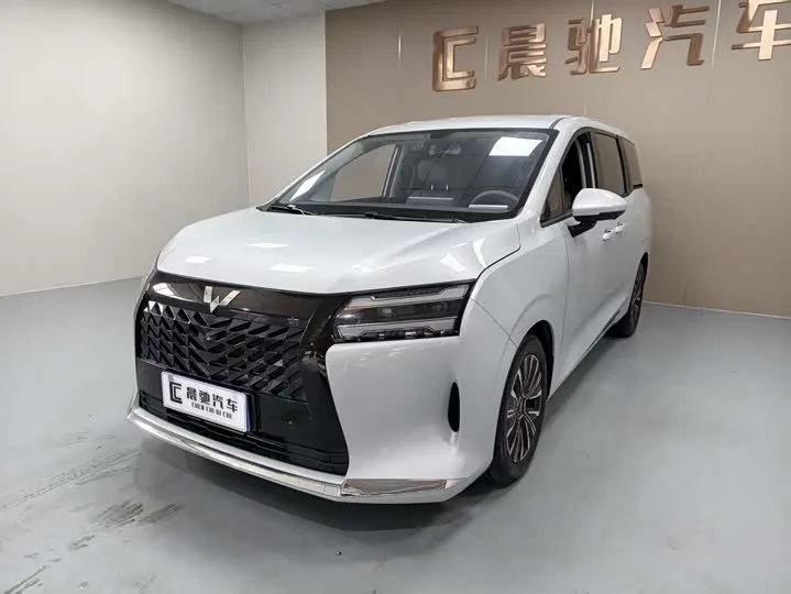 Wuling Starlight 730 2026 из Китая — купить под ключ