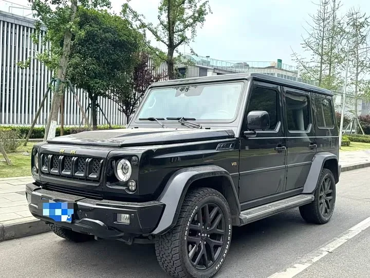 BAIC Beijing BJ80 2022 из Китая — купить под ключ