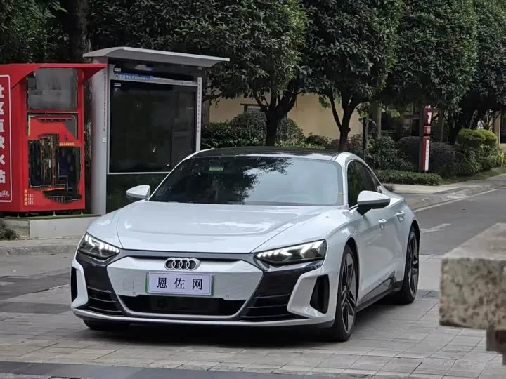 Audi e-tron GT 2024 из Китая — купить под ключ