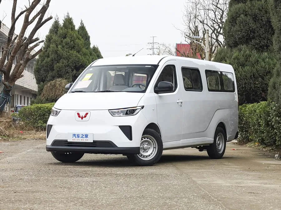 Wuling Yangguang 2026 из Китая — купить под ключ