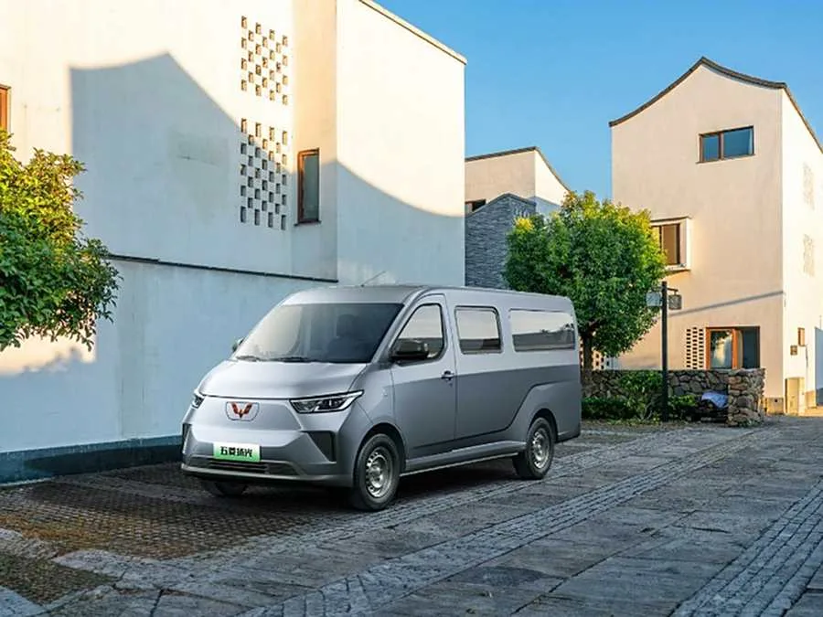 Wuling Yangguang 2026 из Китая — купить под ключ