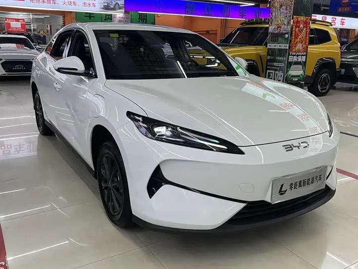 BYD e7 2025 из Китая — купить под ключ