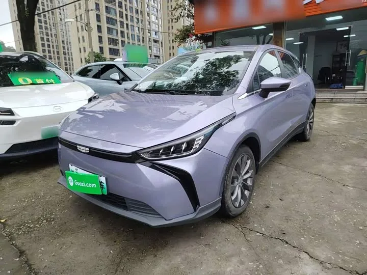 Geely Geometry M6 2023 из Китая — купить под ключ
