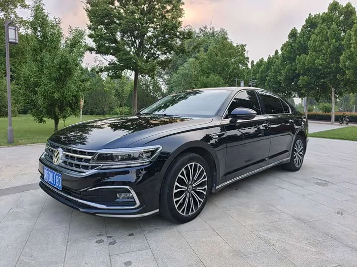 Volkswagen Phideon 2022 из Китая — купить под ключ