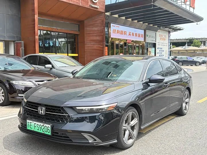 Honda Accord Hybrid 2023 из Китая — купить под ключ