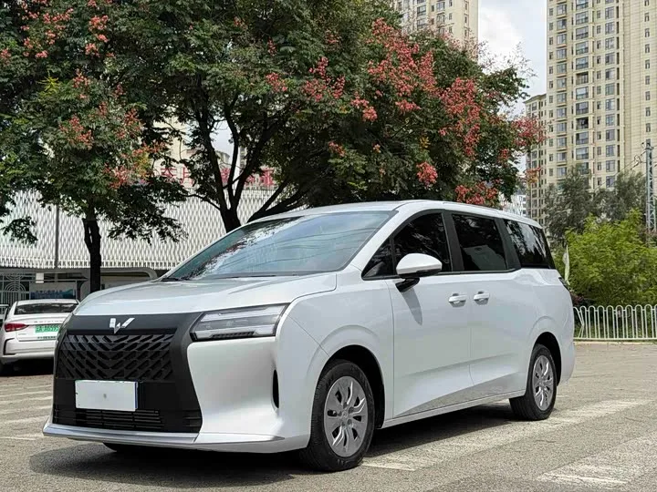 Wuling Starlight 730 2026 из Китая — купить под ключ