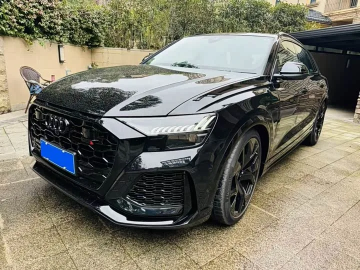 Audi RS Q8 2026 из Китая — купить под ключ